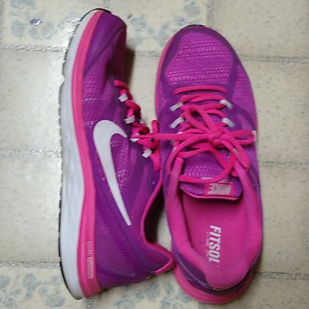 Nikew